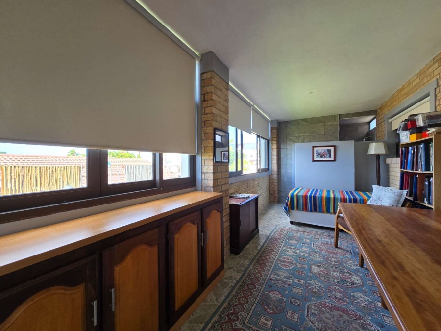 4 Bedroom Property for Sale in Stilbaai Wes Western Cape